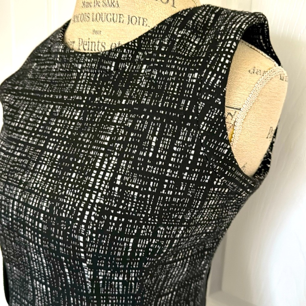 Calvin Klein dress. Excellent condition. Size 6